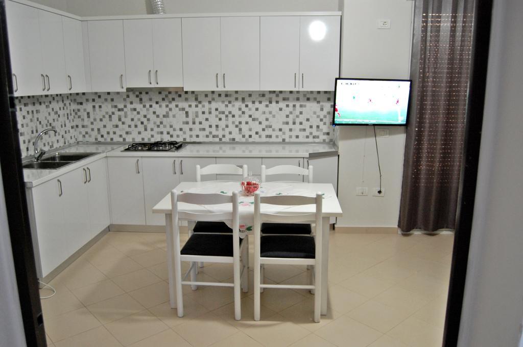 Beach Apartments Era Орикум Экстерьер фото